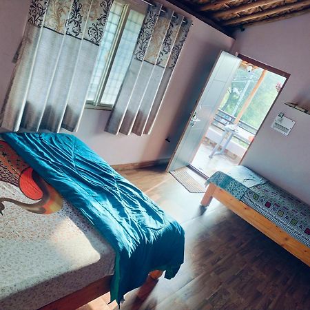 Prajwal Home Stay Hampi Exterior photo