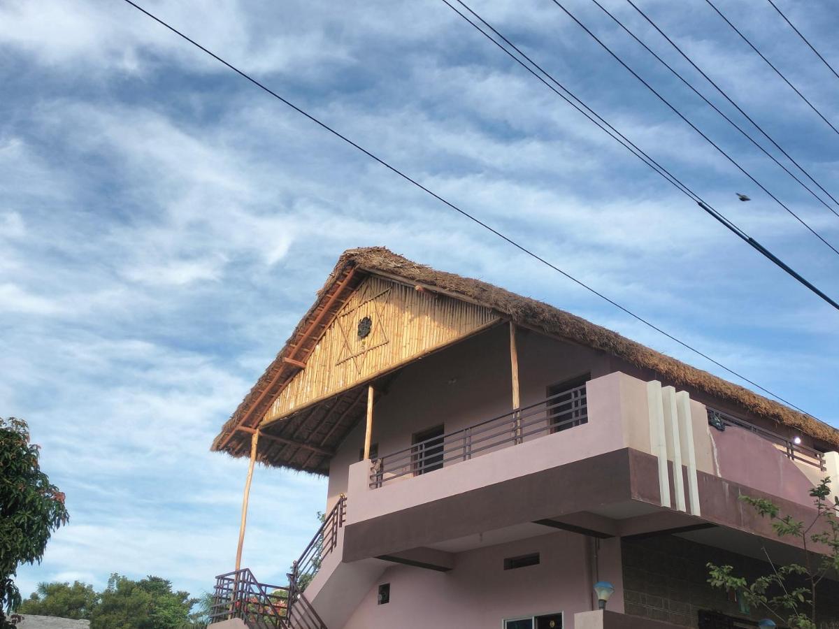 Prajwal Home Stay Hampi Exterior photo