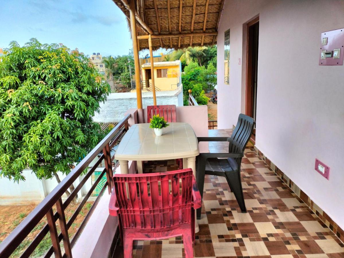 Prajwal Home Stay Hampi Exterior photo