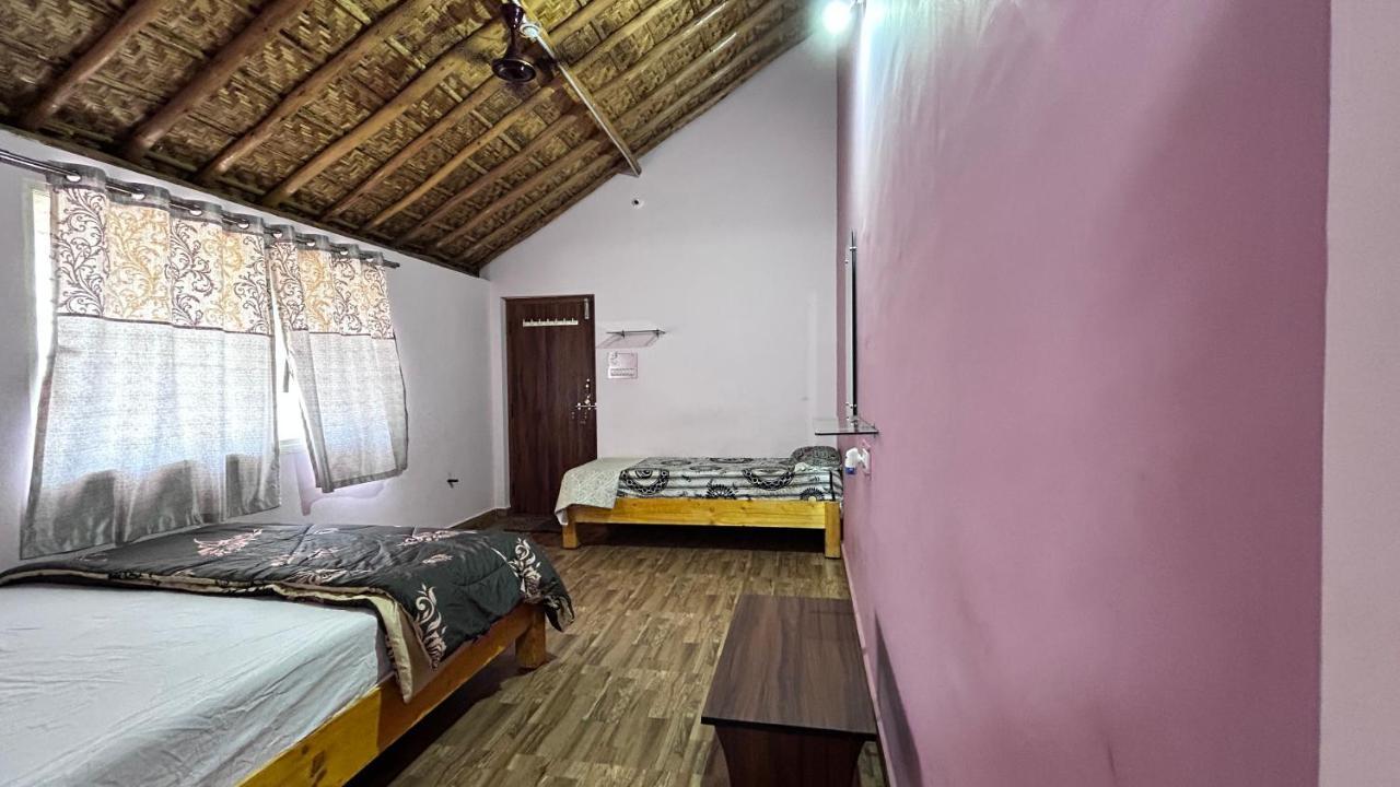 Prajwal Home Stay Hampi Exterior photo
